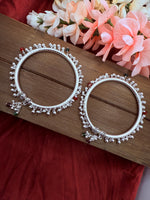 Load image into Gallery viewer, Antique silver Charm Anklet