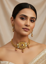 Load image into Gallery viewer, Mansi Antique gold platted choker