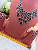 Load image into Gallery viewer, Emerald Green Necklace Set