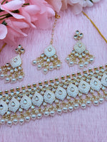 Load image into Gallery viewer, Shakshi Meenakari Kundan Choker Set