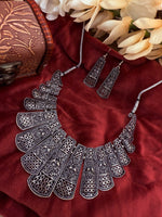 Load image into Gallery viewer, Pratya Oxidised Necklace Earrings