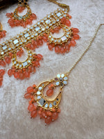 Load image into Gallery viewer, पाकिस ट्रेंडिंग मिरर चोकर सेट