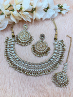 Load image into Gallery viewer, Deepali Kundan Choker Set.