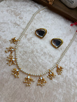 Load image into Gallery viewer, Kundan Meenakari Necklace Set
