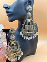Load image into Gallery viewer, Jhummar Long Kundan Chandbali Earrings