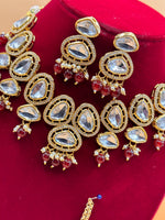 Load image into Gallery viewer, Prerna Kundan Necklace Set