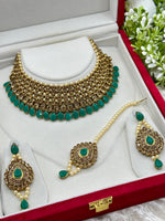 Load image into Gallery viewer, Nikis Beautiful Antique Gold Choker Set