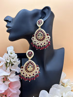 Load image into Gallery viewer, Kundan Light Weight Earrings
