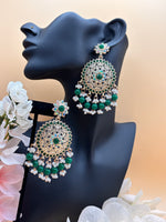 Load image into Gallery viewer, Pearl drop Earrings