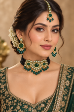 Load image into Gallery viewer, Aditi Meenakari Crystal Kundan Choker set