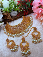 Load image into Gallery viewer, Zeenath Polki Choker Set