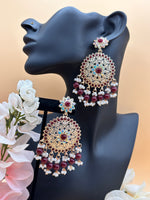 Load image into Gallery viewer, Pearl drop Earrings