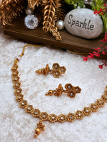 Load image into Gallery viewer, Masiya matte Gold Plated Choker set