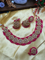 Load image into Gallery viewer, Vidhi Simply Beautiful Polki Choker Set