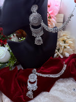 Load image into Gallery viewer, Mahami Oxidised silver jhumki with detectable Sahara