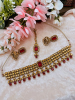 Load image into Gallery viewer, Shine kundan Drop Choker set