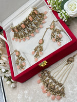 Load image into Gallery viewer, Muskaan Elegant Choker set