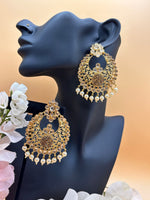 Load image into Gallery viewer, Ashi Antique Gold Earrings