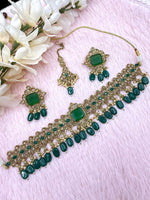 Load image into Gallery viewer, Emerald Green Polki Choker Ser