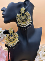 Load image into Gallery viewer, Tridha Kundan Oversized earrings