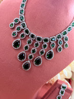 Load image into Gallery viewer, Emerald Green Necklace Set