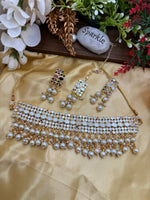 Load image into Gallery viewer, Shamiksha Mirror Choker Set