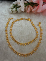 Load image into Gallery viewer, Malini gold plated Golden Payal