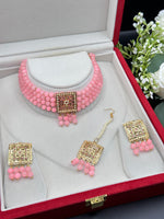 Load image into Gallery viewer, Savi The pearl Choker Set