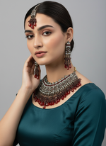 Load image into Gallery viewer, डार्क मैरून इन ब्लैक मेटल पाकिस्तानी चोकर सेट