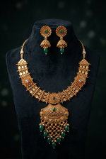 Load image into Gallery viewer, Kamla gold Plated temple Jewerly Necklace Set
