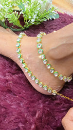 Load image into Gallery viewer, Glass Kundan Payal