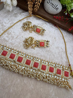 Load image into Gallery viewer, गजरा स्टाइल कुंदन चोकर सेट