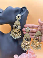 Load image into Gallery viewer, साइमन मिरर टिक्का सेट इंडियन ज्वैलरी