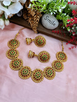 Load image into Gallery viewer, Antique Gold platted Multicolor choker