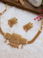 Load image into Gallery viewer, Anwita matte Golden Set