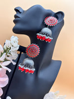 Load image into Gallery viewer, काले धातु की हल्की वजन वाली झुमकी