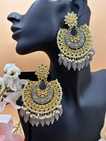 Load image into Gallery viewer, Tridha Kundan Oversized earrings