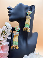 Load image into Gallery viewer, Drop Pearls Earring