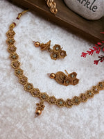 Load image into Gallery viewer, Masiya matte Gold Plated Choker set