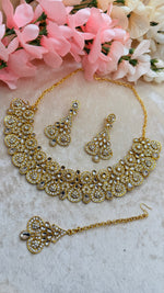 Load image into Gallery viewer, Farima kundan Golden Necklace