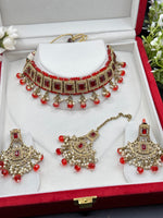 Load image into Gallery viewer, Malvika Elegant Polki Indian Choker Set