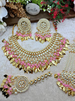 Load image into Gallery viewer, रानी कुंदन ज्वेलरी पीपल लीफ ड्रॉप चोकर सेट