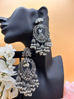 Load image into Gallery viewer, Black Metal With Silver Stone Earring