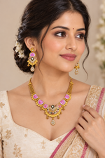 Load image into Gallery viewer, Matte gold choker set with earring