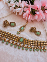 Load image into Gallery viewer, Shine kundan Drop Choker set
