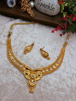 Load image into Gallery viewer, Farida Golden Necklace Sets