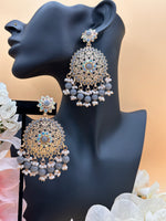 Load image into Gallery viewer, Pearl drop Earrings