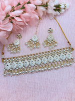 Load image into Gallery viewer, Shakshi Meenakari Kundan Choker Set