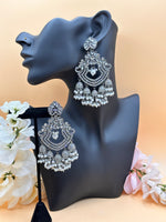 Load image into Gallery viewer, Black Metal With Silver Stone Earring