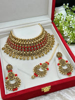Load image into Gallery viewer, Kinjal Antique Gold Choker Set
